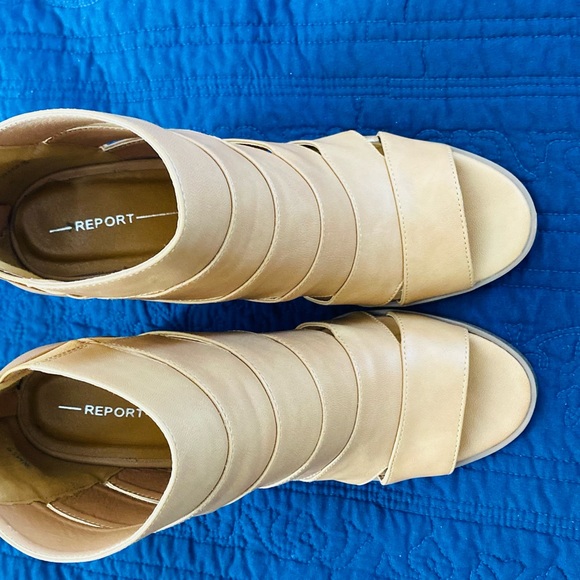 Report heels - Picture 6 of 7